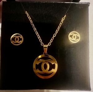 Gold Pendant Necklace and Earring Set